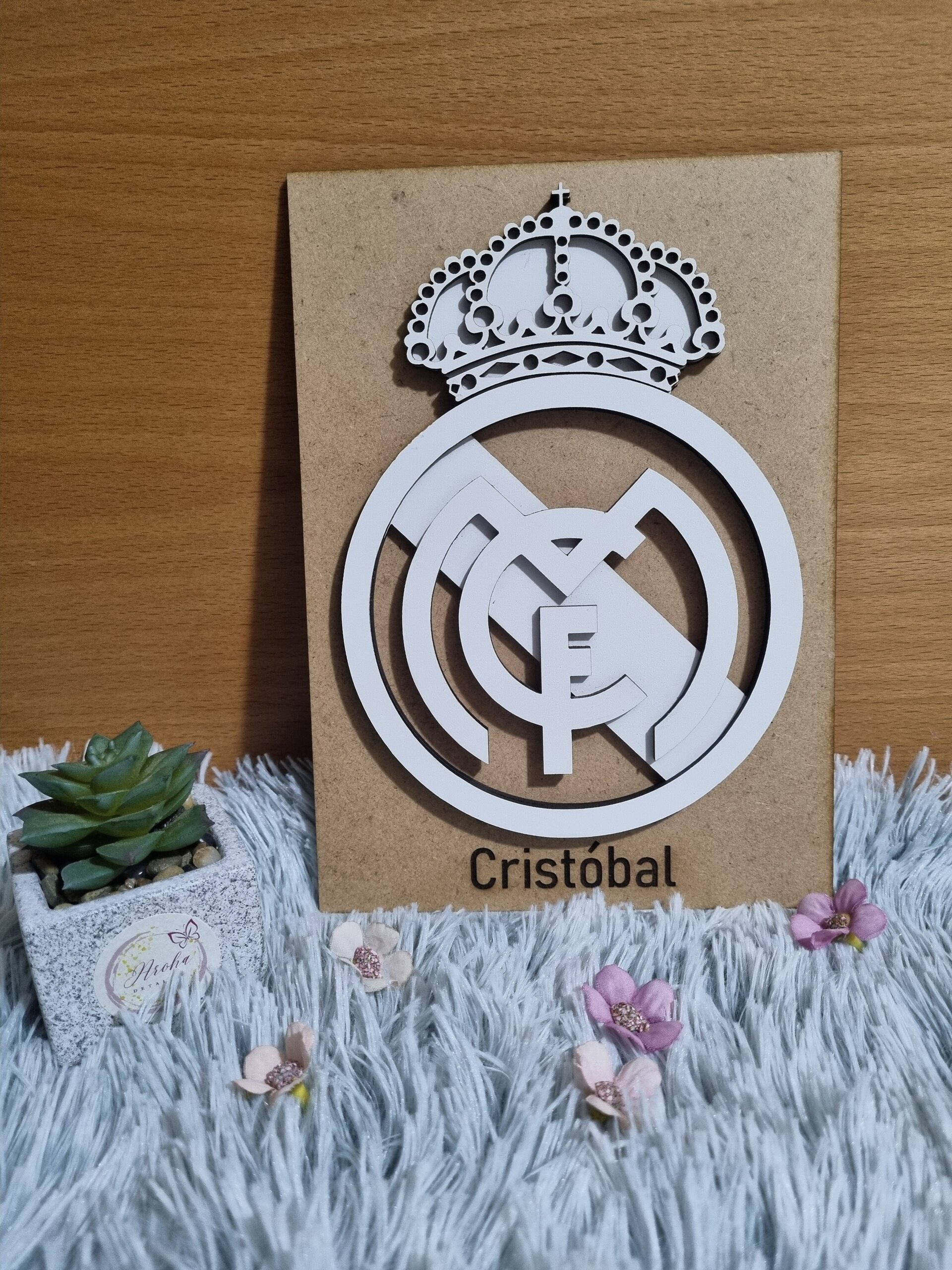 Escudo Real Madrid Personalizado - 2