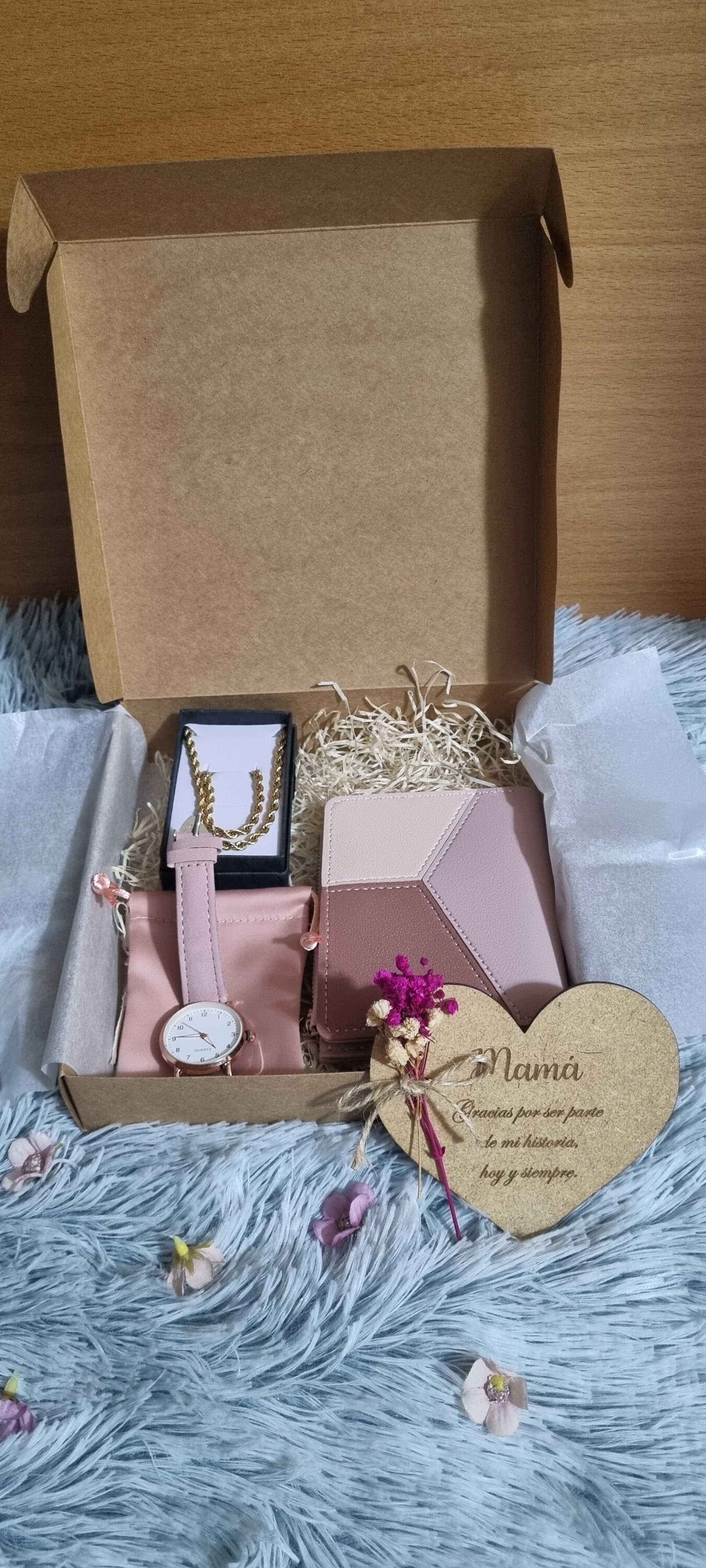 Pack de regalo para mujer personalizado - 7