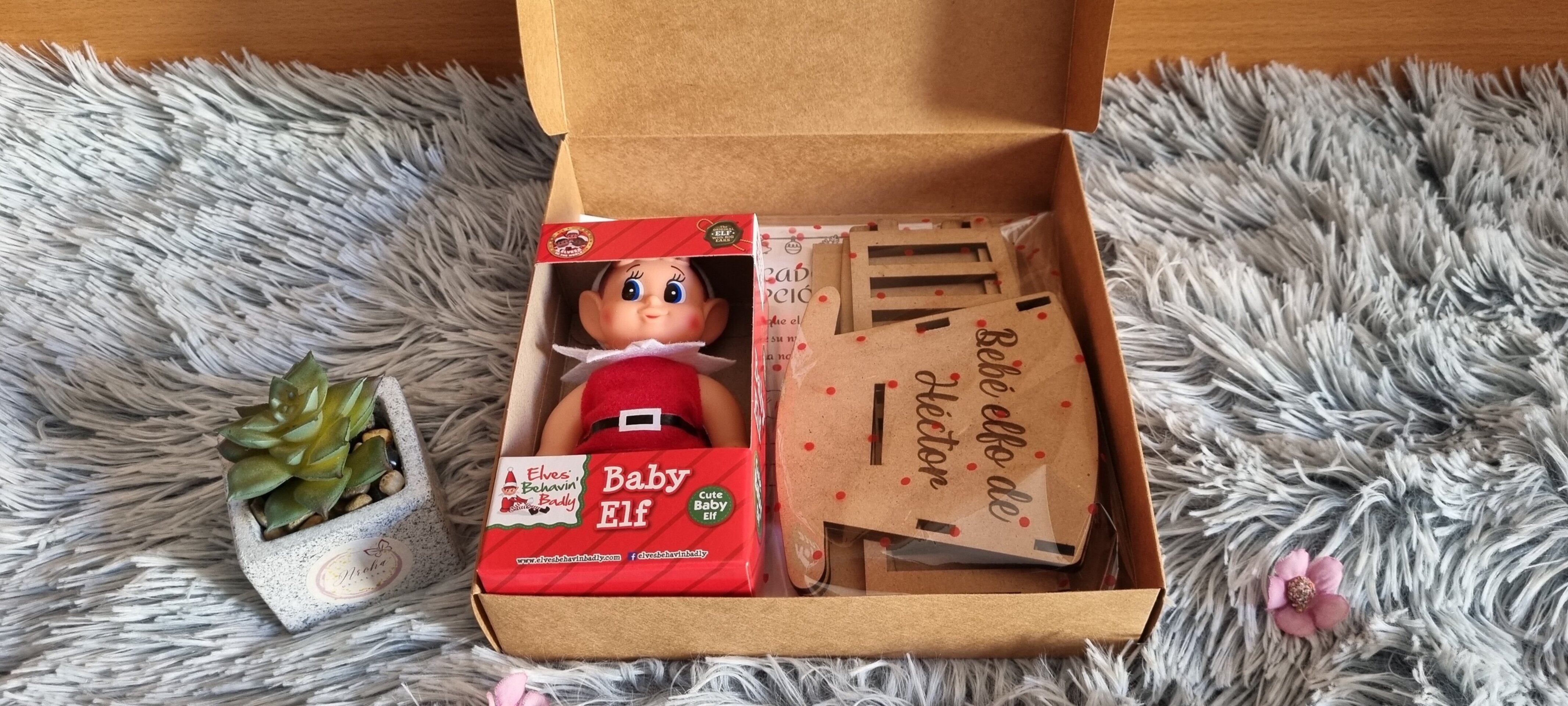 Pack Elfo o Elfa Bebé con cuna personalizada y certificado de adopción - 4