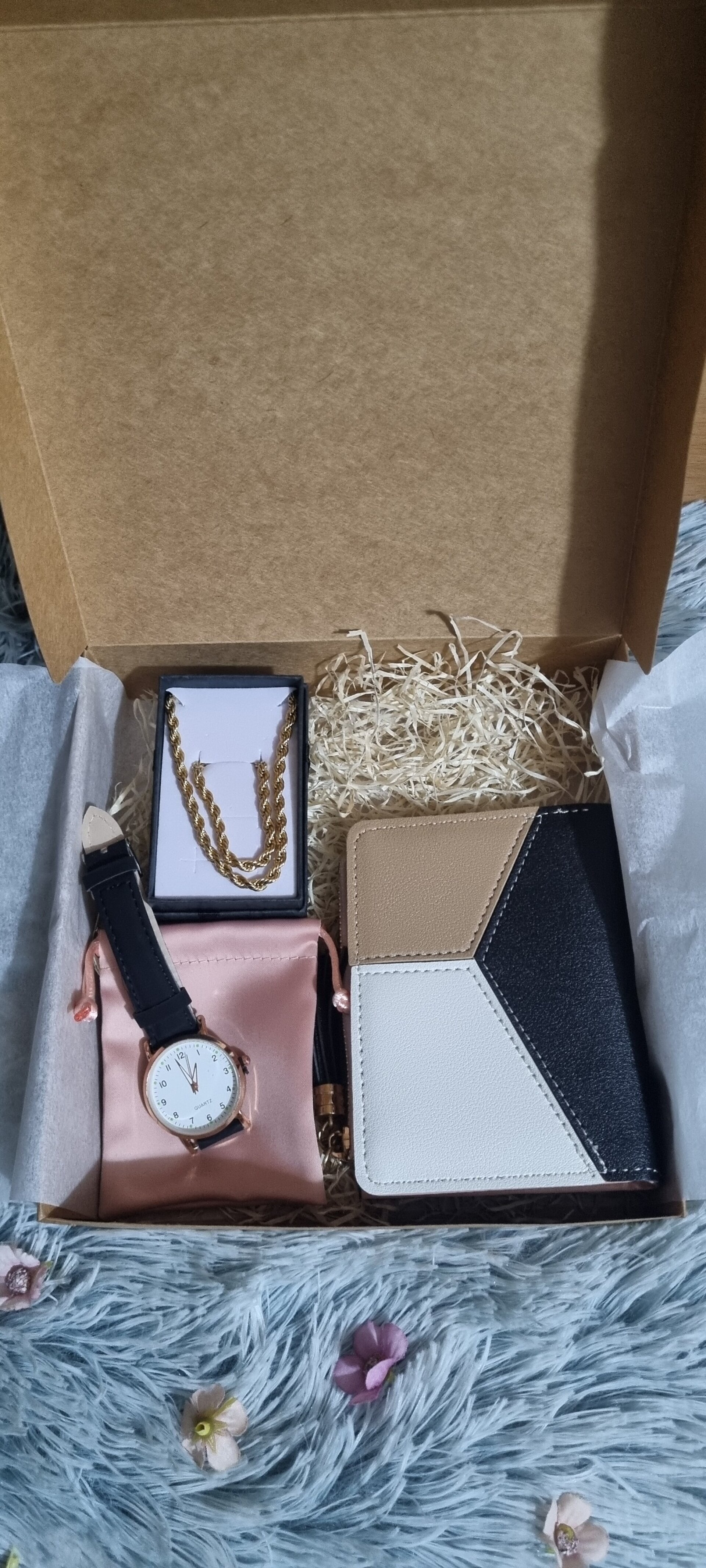 Pack de regalo para mujer personalizado - 5